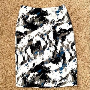 Banana Republic white brush pencil skirt Size 4